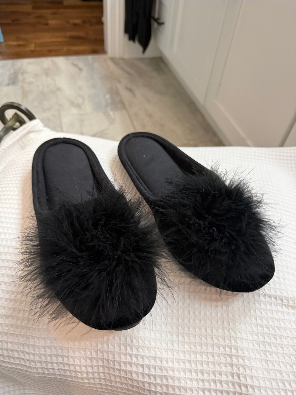 Black Faux Fur Slide Slippers for Women